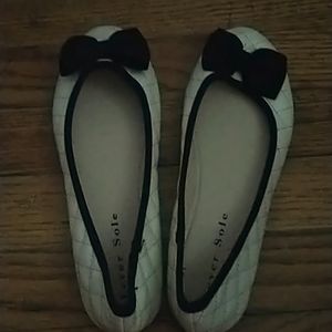 Brand New never worn cute flat ballet shoes
